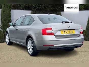 Used Skoda Octavia 2019 for sale - 77679455: Photo