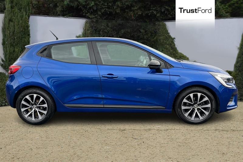 Used Renault Clio 2022 for sale - 76653365: Photo 3