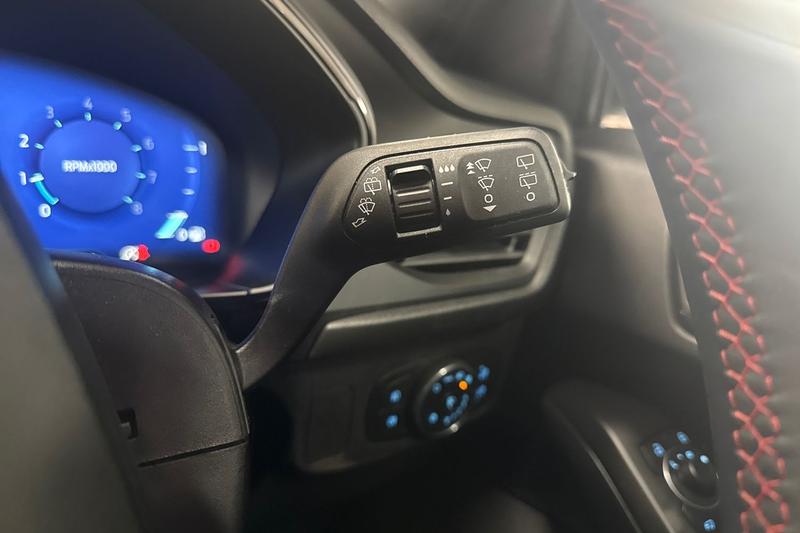 Used Ford Focus 2023 for sale - 76412187: Photo 15