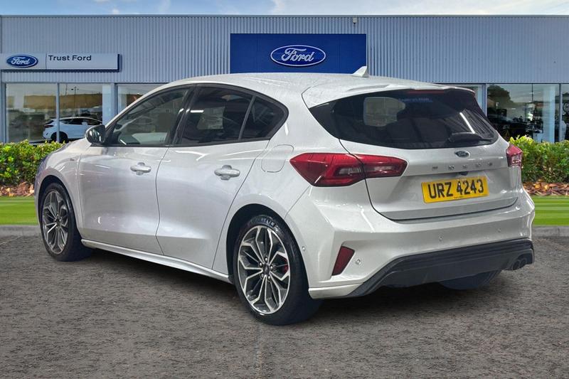 Used Ford Focus 2023 for sale - 76412187: Photo 2