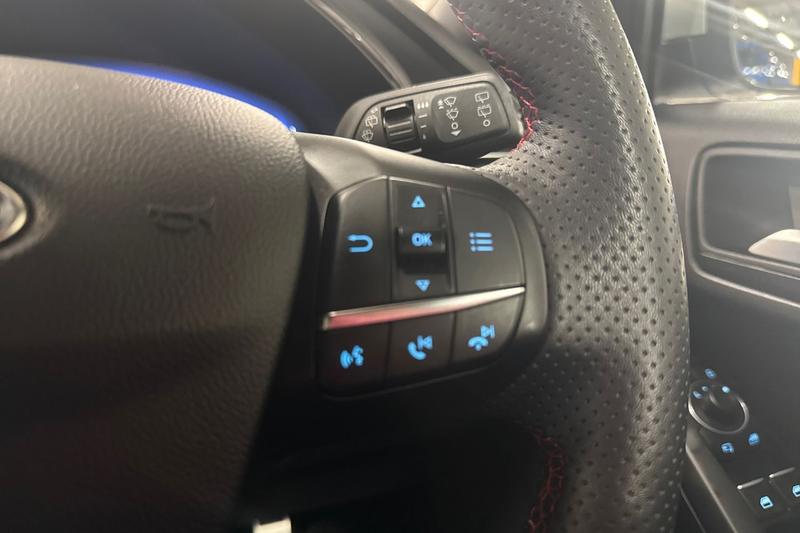 Used Ford Focus 2023 for sale - 76412187: Photo 24