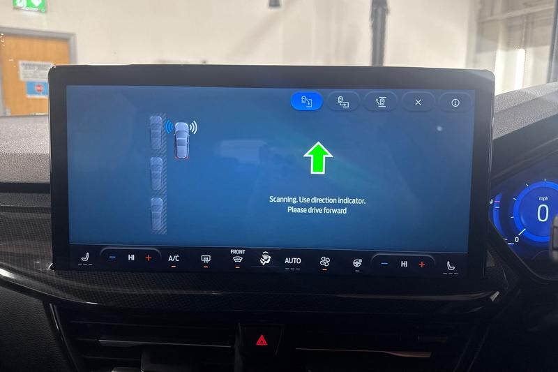 Used Ford Focus 2023 for sale - 76412187: Photo 28