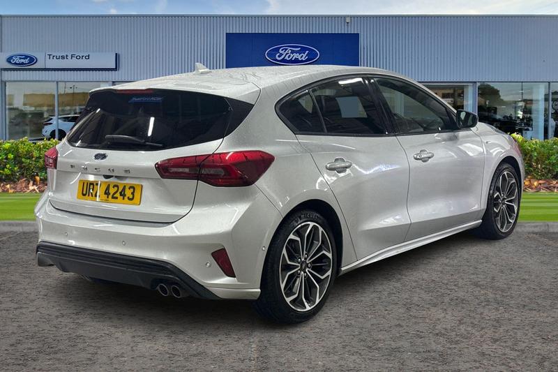 Used Ford Focus 2023 for sale - 76412187: Photo 4