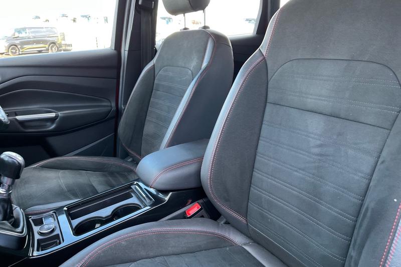 Used Ford Kuga 2018 for sale - 77570701: Photo 19