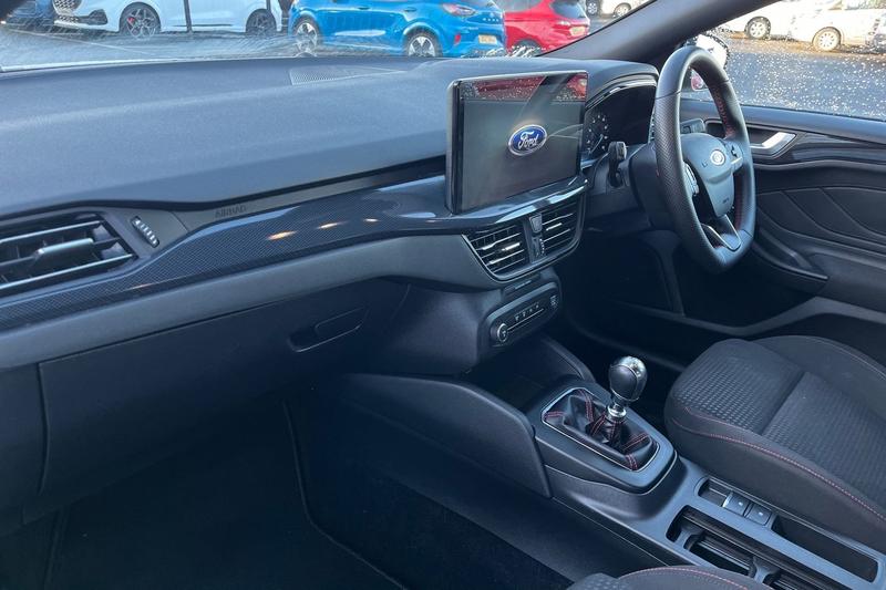 Used Ford Focus 2023 for sale - 76782320: Photo 18