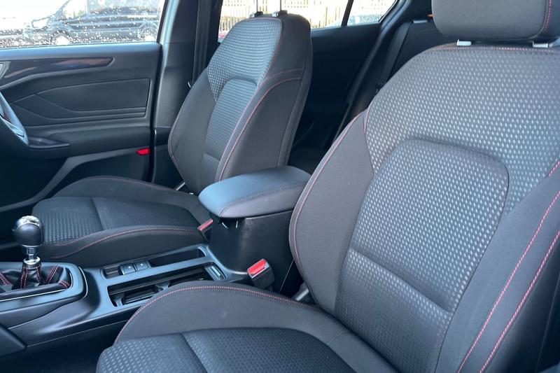 Used Ford Focus 2023 for sale - 76782320: Photo 19