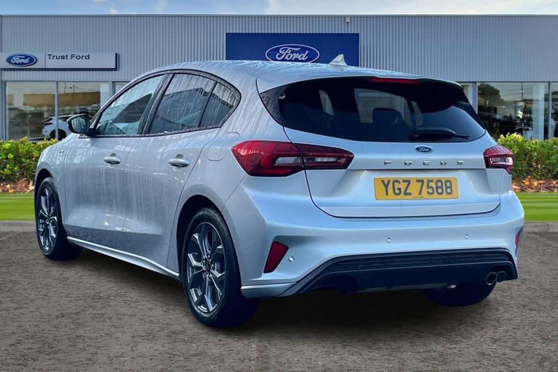 Used Ford Focus 2023 for sale - 76782320: Photo 2