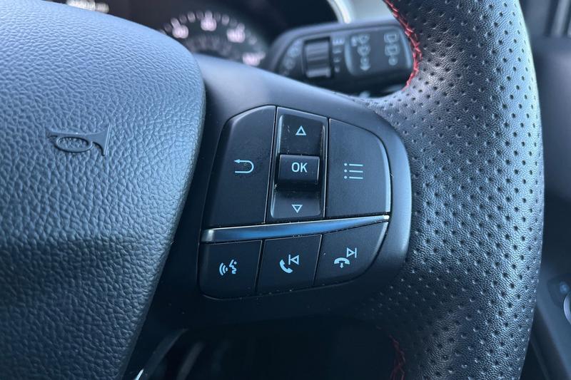 Used Ford Focus 2023 for sale - 76782320: Photo 22