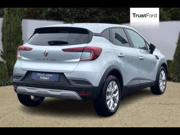 Used Renault Captur 2022 for sale - 74904989: Photo