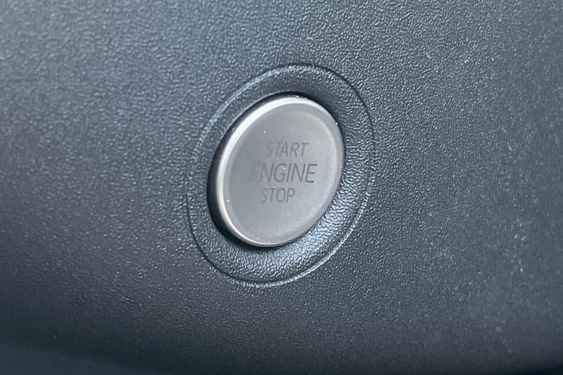 Used Ford Explorer 2024 for sale - 76593374: Photo 38