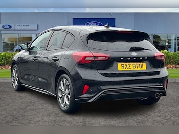 Used Ford Focus 2022 for sale - 77442009: Photo