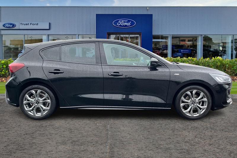 Used Ford Focus 2022 for sale - 77442009: Photo 3