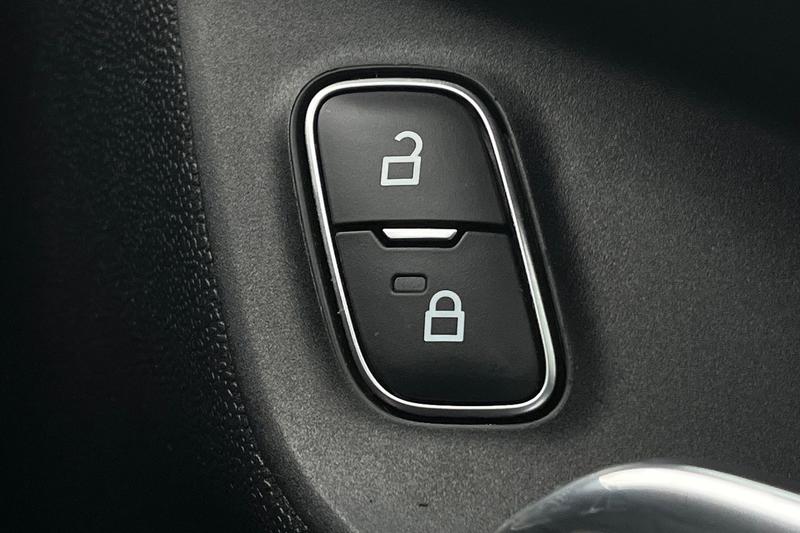 Used Ford Fiesta 2018 for sale - 76467730: Photo 35