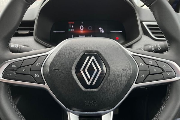 Used Renault Clio 2024 for sale - 75655772: Photo 12