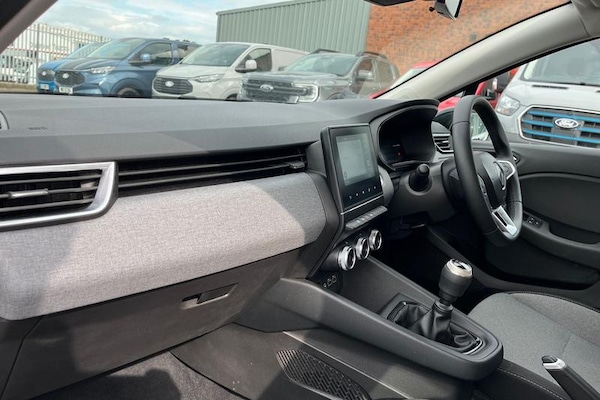 Used Renault Clio 2024 for sale - 75655772: Photo 18