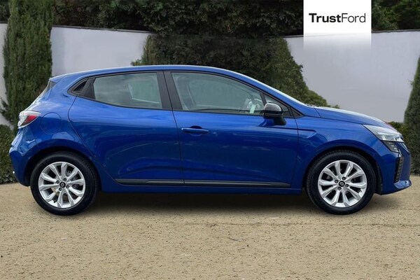 Used Renault Clio 2024 for sale - 75655772: Photo 3