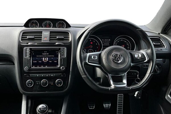 Used Volkswagen Scirocco 2018 for sale - 76131409: Photo 11