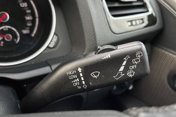 Used Volkswagen Scirocco 2018 for sale - 76131409: Photo 15