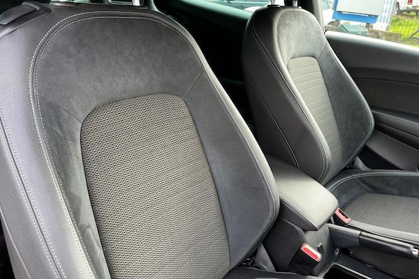 Used Volkswagen Scirocco 2018 for sale - 76131409: Photo 17