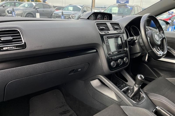 Used Volkswagen Scirocco 2018 for sale - 76131409: Photo 18