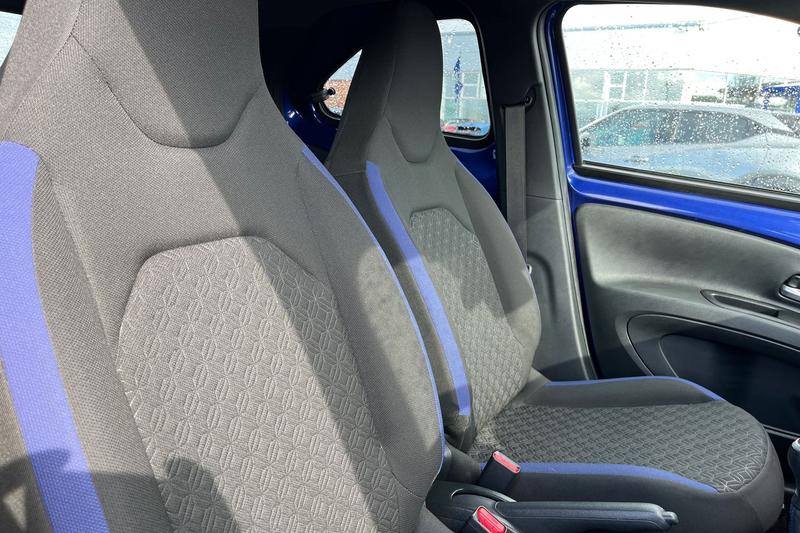 Used Toyota Aygo X 2023 for sale - 78186379: Photo 17