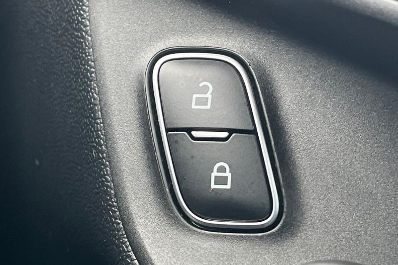 Used Ford Fiesta 2023 for sale - 78087849: Photo 25