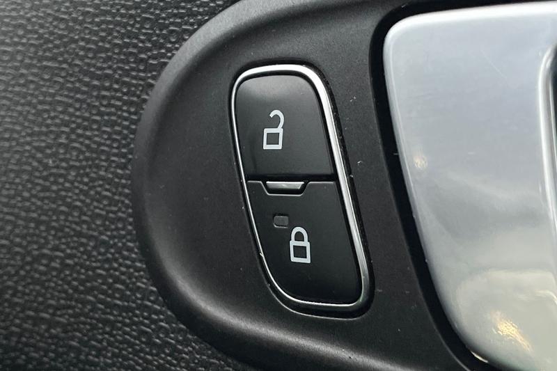 Used Ford Ecosport for sale - 77878239: Photo 24