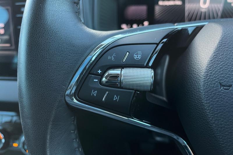 Used Skoda Karoq 2022 for sale - 76960838: Photo 25