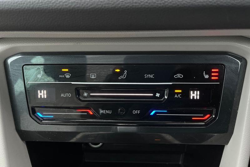 Used Volkswagen Tiguan 2020 for sale - 77248730: Photo 25