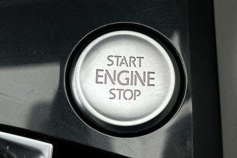 Used Volkswagen Tiguan 2020 for sale - 77248730: Photo 38