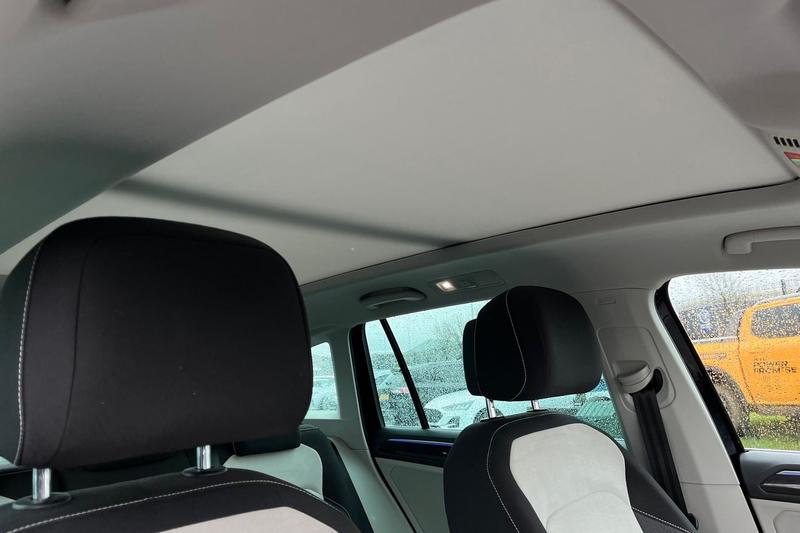 Used Volkswagen Tiguan 2020 for sale - 77248730: Photo 39