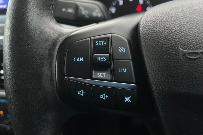 Used Ford Focus 2021 for sale - 77340001: Photo 24