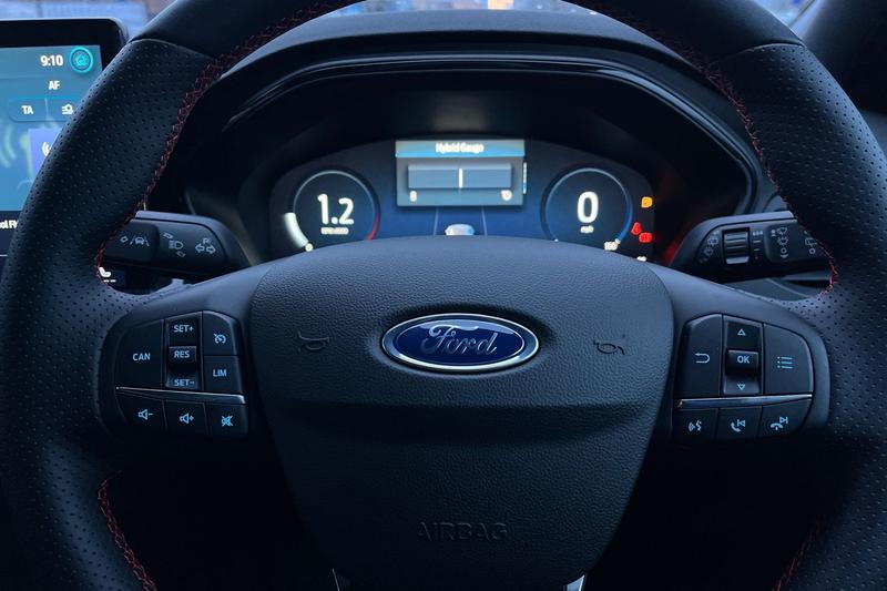 Used Ford Focus 2025 for sale - 77048080: Photo 12