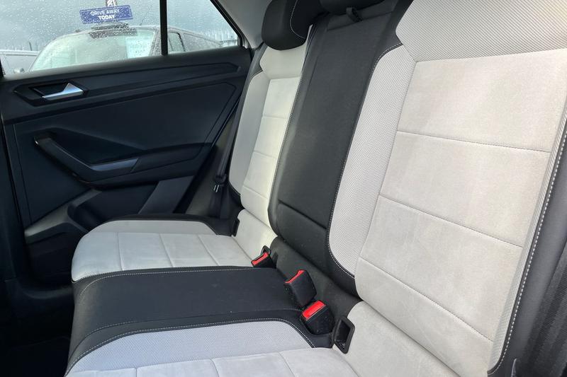 Used Volkswagen T-Roc 2022 for sale - 76338323: Photo 20
