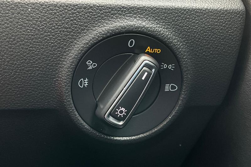 Used Volkswagen T-Roc 2022 for sale - 76338323: Photo 22