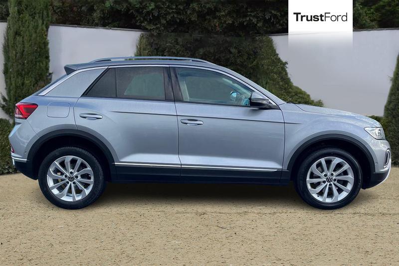 Used Volkswagen T-Roc 2022 for sale - 76338323: Photo 3
