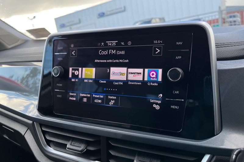 Used Volkswagen T-Roc 2022 for sale - 76338323: Photo 32