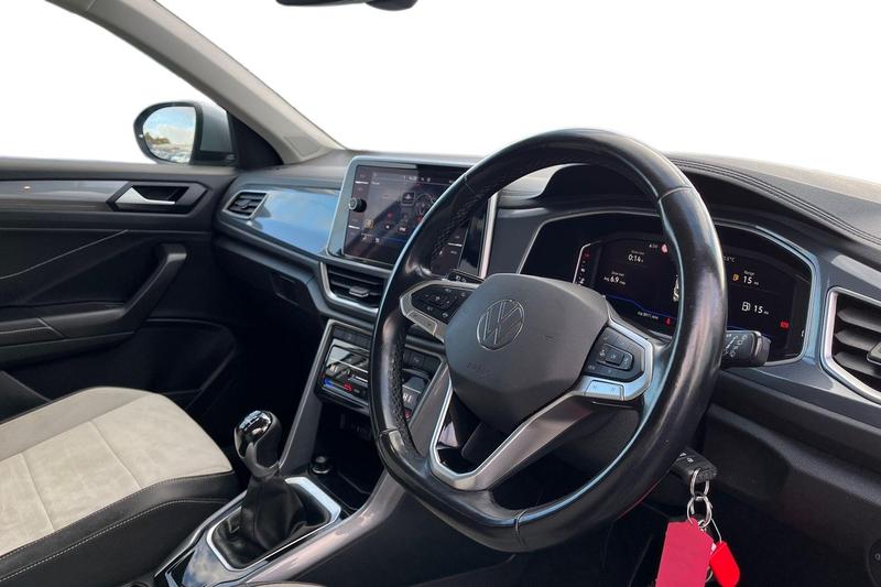 Used Volkswagen T-Roc 2022 for sale - 76338323: Photo 9