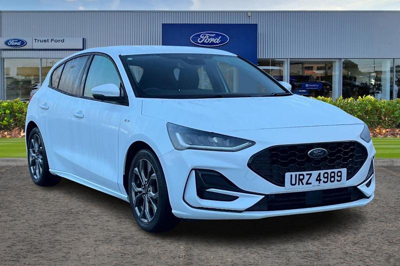 Used Ford Focus 2023 for sale - 76797061: Photo 1