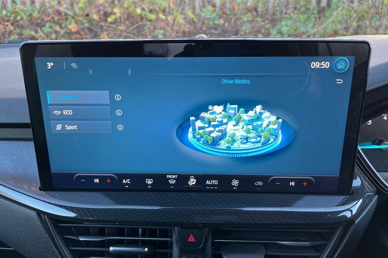 Used Ford Focus 2023 for sale - 76797061: Photo 28