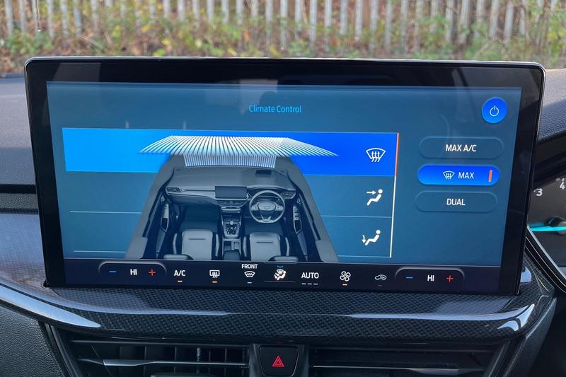 Used Ford Focus 2023 for sale - 76797061: Photo 30