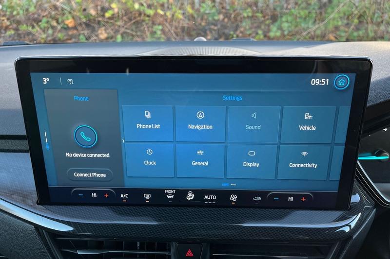 Used Ford Focus 2023 for sale - 76797061: Photo 32