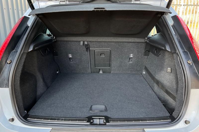 Used Volvo XC40 2020 for sale - 78077718: Photo 21