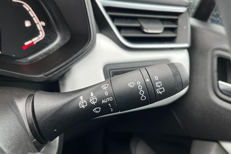 Used Renault Clio 2023 for sale - 77763741: Photo 15