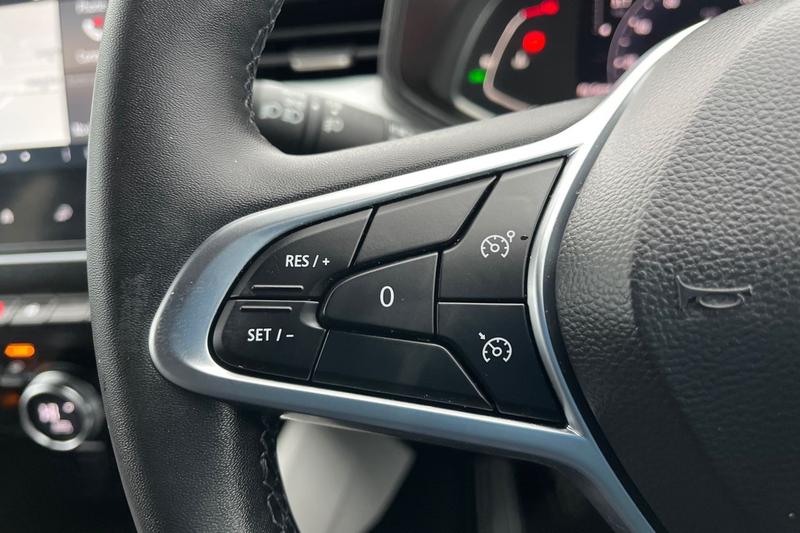 Used Renault Clio 2023 for sale - 77763741: Photo 24