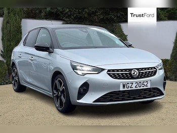 2022 - 1.2 Elite Edition Hatchback 5dr - REVERSING CAMERA with FRONT & REAR SNESOR
