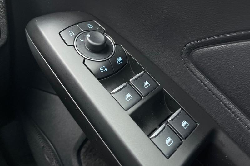 Used Ford Focus 2023 for sale - 76234733: Photo 16