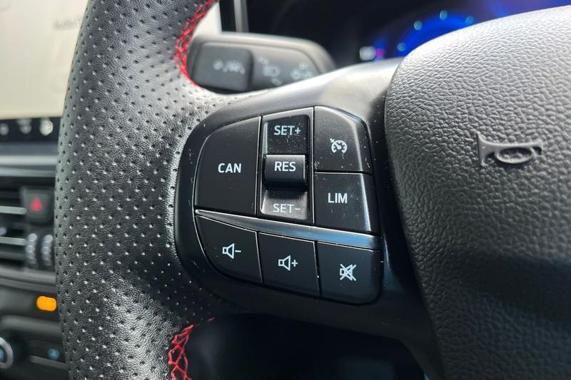 Used Ford Focus 2023 for sale - 77354370: Photo 25