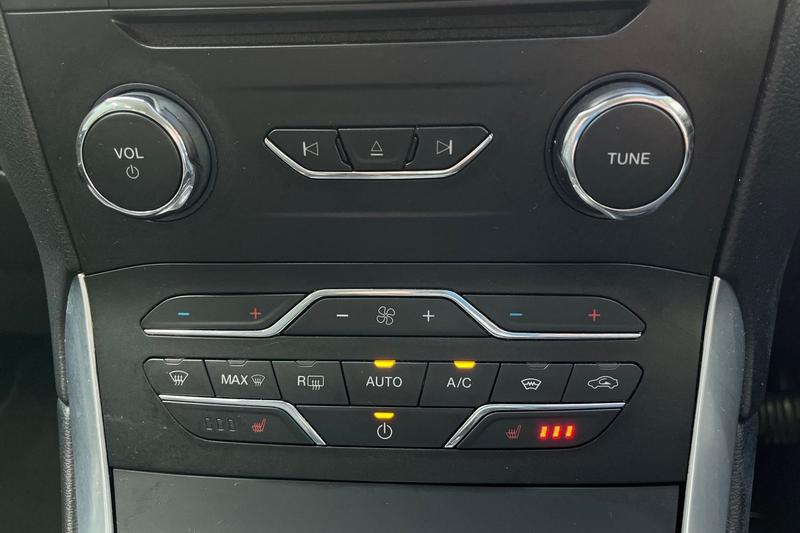 Used Ford Galaxy 2021 for sale - 75995279: Photo 31