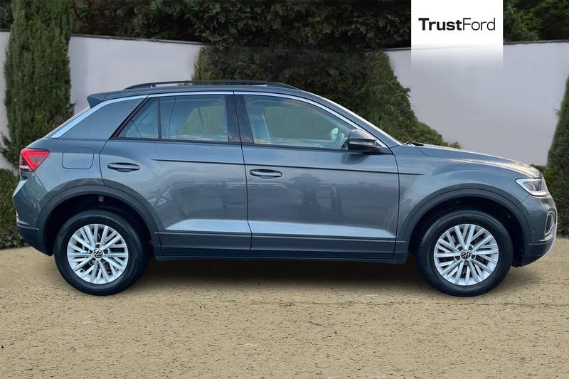 Used Volkswagen T-Roc 2022 for sale - 76866918: Photo 3